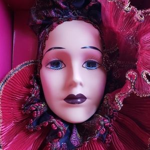 Green Gables Lady Of The Wall Porcelain Victorian Mardi Gras Doll Head VTG NOS